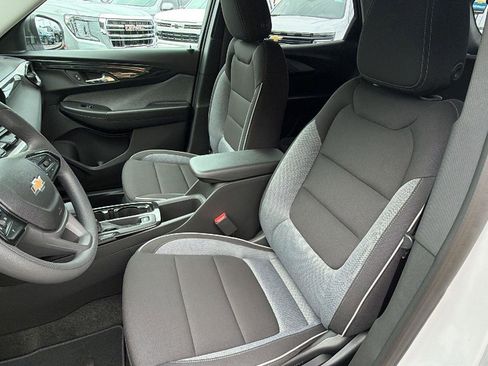 New 2026 Chevrolet TrailBlazer LS w/ LS Convenience Package FWD image 4
