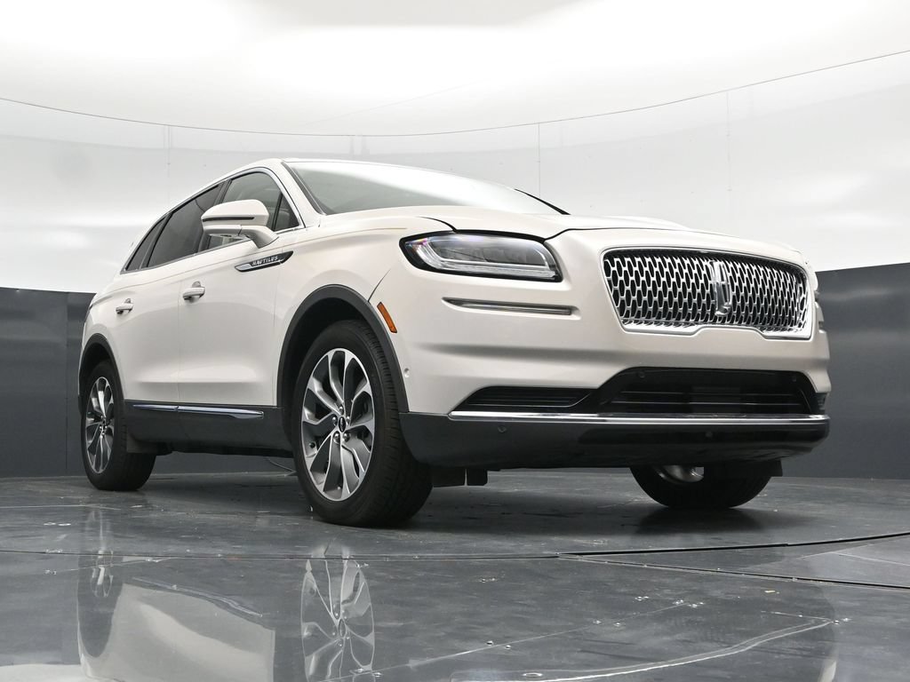 Used 2022 Lincoln Nautilus Reserve w/ Equipment Group 201A FWD image 57