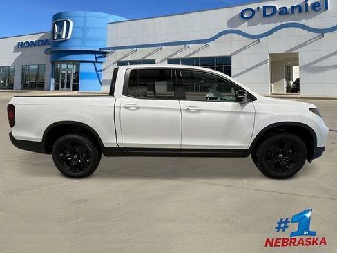 New 2026 Honda Ridgeline Black Edition image 7