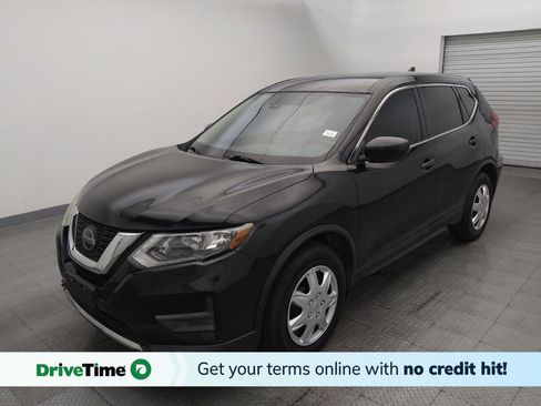Used 2019 Nissan Rogue S image 1