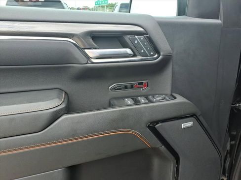 Used 2023 GMC Sierra 1500 AT4 w/ AT4 Premium Package AWD/4WD image 19