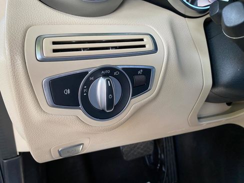 Used 2018 Mercedes-Benz C 300 Sedan image 62