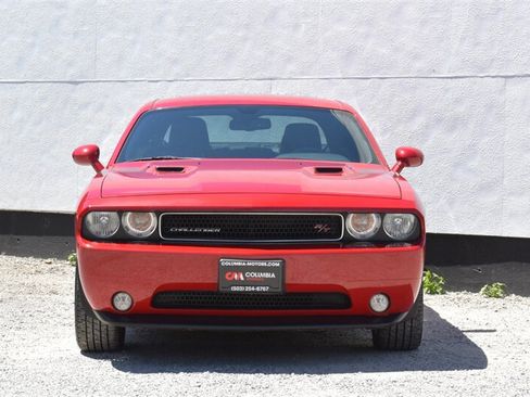 Used 2011 Dodge Challenger R/T RWD image 4