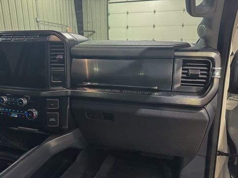 Used 2024 Ford F250 Lariat w/ Lariat Ultimate Package AWD/4WD image 28