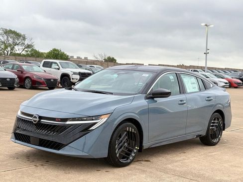 New 2026 Nissan Sentra SR FWD image 8