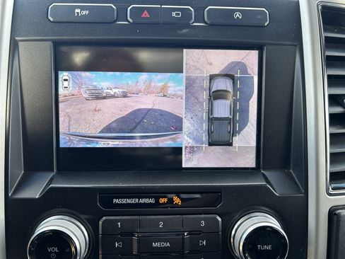 Used 2019 Ford F150 Lariat w/ Equipment Group 502A Luxury image 20