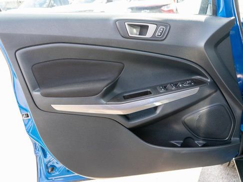 Used 2021 Ford EcoSport SE image 17