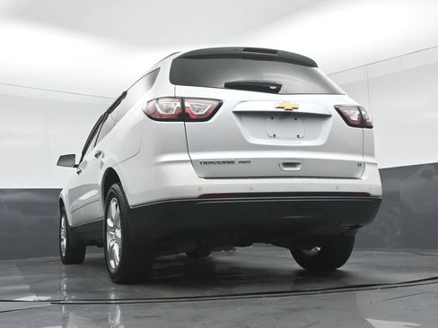 Used 2017 Chevrolet Traverse LT w/ Style and Technology Package AWD/4WD image 61