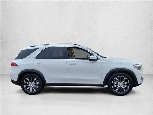 Used 2024 Mercedes-Benz GLE 450 4MATIC image 4