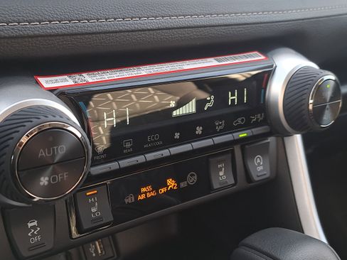 New 2025 Toyota RAV4 XLE image 20