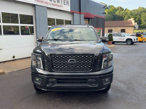 Used 2019 Nissan Titan SL w/ Midnight Edition AWD/4WD image 3