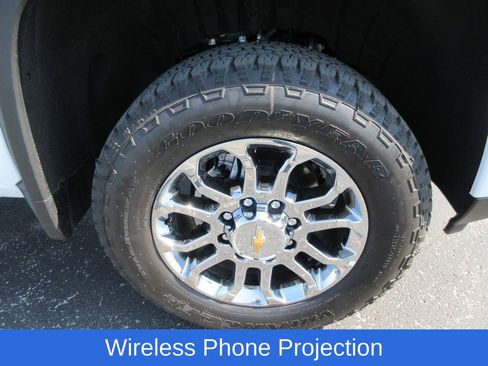 Used 2026 Chevrolet Silverado 2500 LT w/ Z71 Chrome Sport Edition image 9