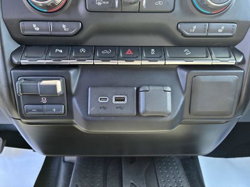 Used 2019 Chevrolet Silverado 1500 RST AWD/4WD image 23