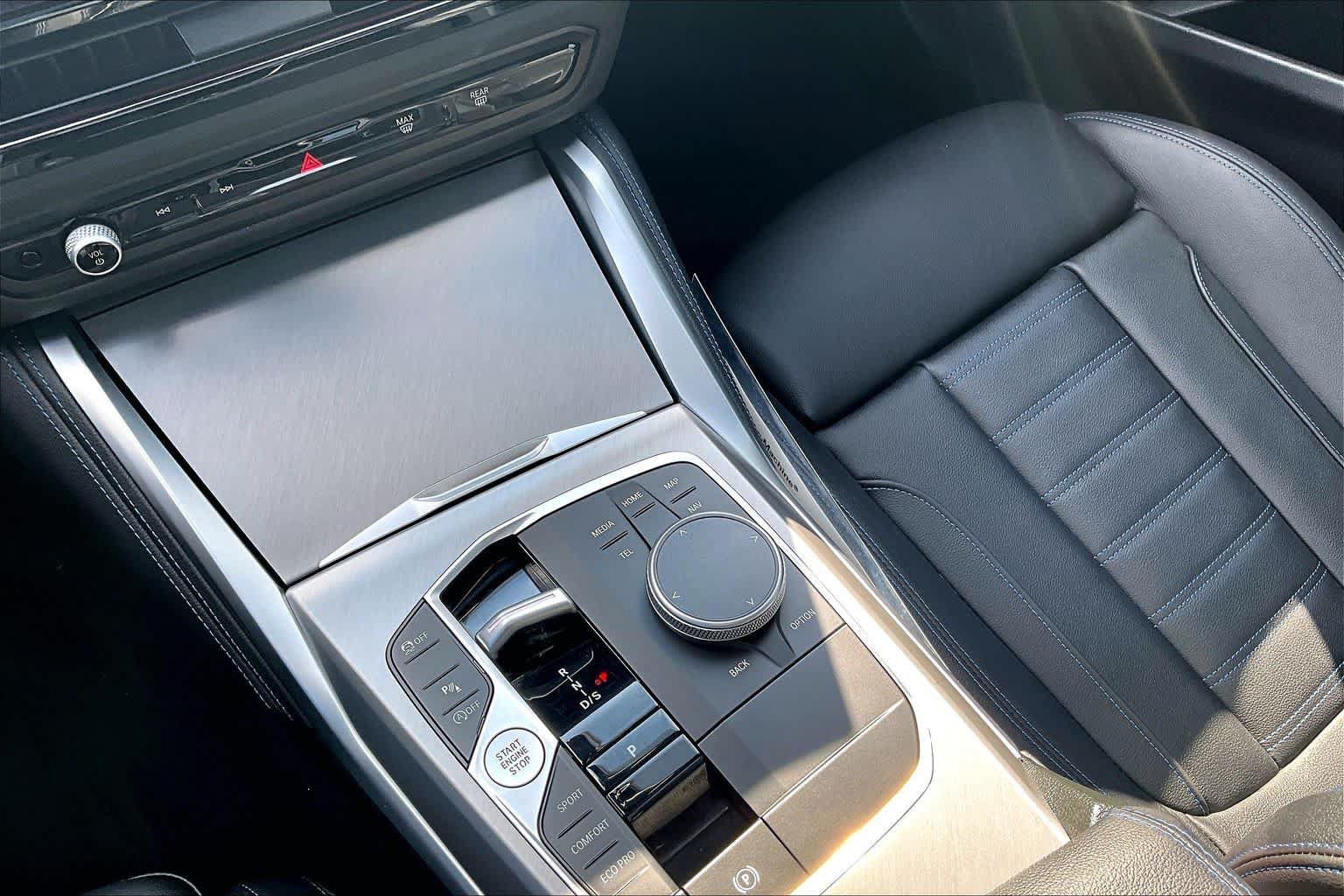Used 2025 BMW 230i Coupe w/ M Sport Package RWD image 16
