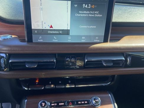 Used 2022 Lincoln Aviator Reserve w/ Elements Package Plus image 27