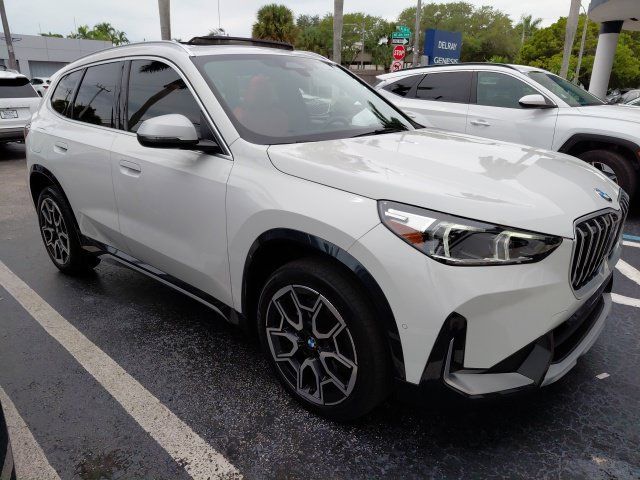 Used 2023 BMW X1 xDrive28i w/ Convenience Package AWD/4WD image 2