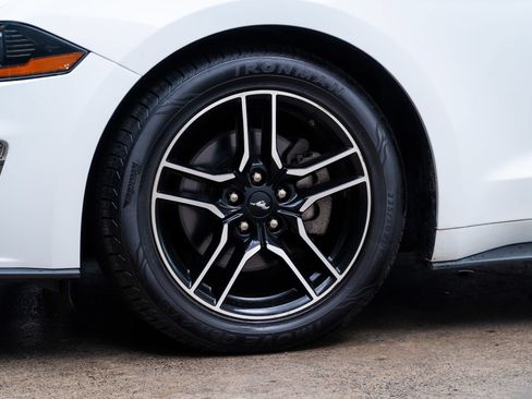 Used 2022 Ford Mustang Premium RWD image 4