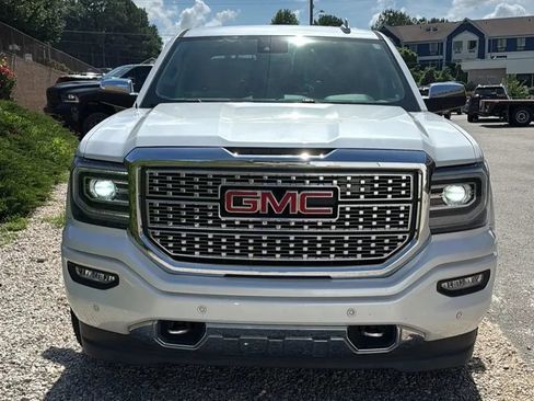 Used 2018 GMC Sierra 1500 Denali w/ Denali Ultimate Package AWD/4WD image 4