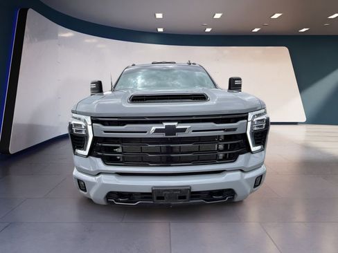 Used 2024 Chevrolet Silverado 3500 LT w/ Z71 Sport Edition image 8