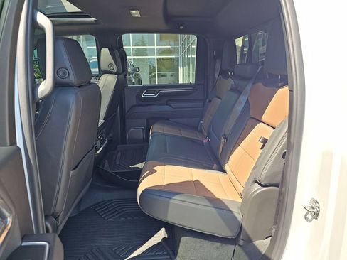 Used 2025 Chevrolet Silverado 2500 High Country w/ High Country Premium Package AWD/4WD image 18
