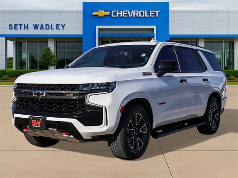 Used 2021 Chevrolet Tahoe Z71 w/ Z71 Off-Road Package image 3