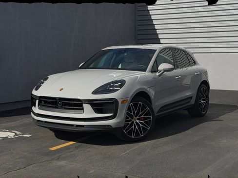 Used 2025 Porsche Macan S AWD/4WD image 1