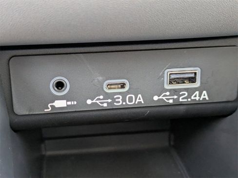 Certified 2025 Subaru Outback Limited w/ Popular Package #2 image 26