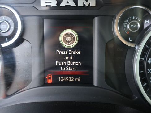 Used 2019 RAM 1500 Big Horn AWD/4WD image 26