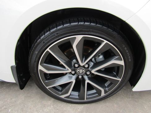 Used 2021 Toyota Corolla SE w/ SE Premium Package FWD image 7