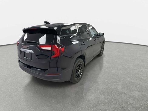 Used 2024 GMC Terrain SLE FWD image 8