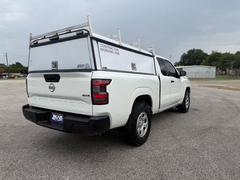 Used 2023 Nissan Frontier S AWD/4WD image 3