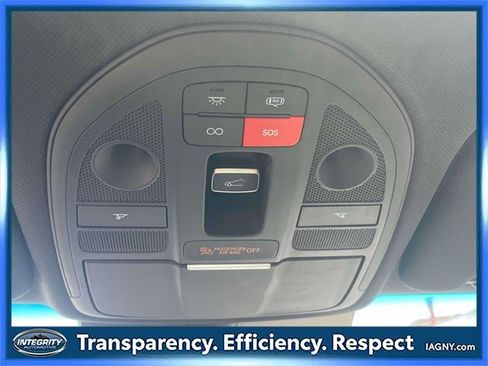 Used 2025 Genesis G70 2.5T w/ Sport Prestige Package image 32