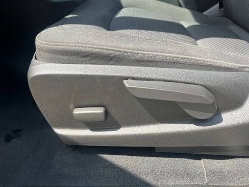 Used 2021 Chevrolet Colorado LT image 13