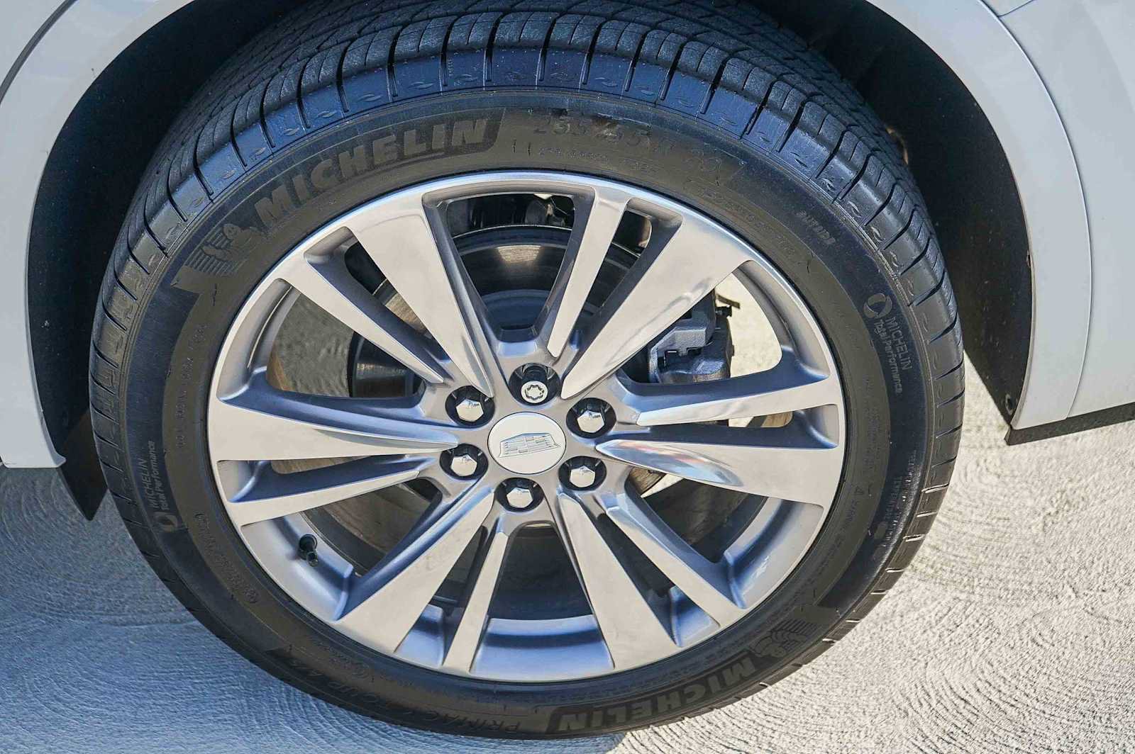 Used 2025 Cadillac XT6 Premium Luxury FWD image 10