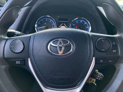 Used 2017 Toyota Corolla L image 16