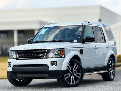 Used 2016 Land Rover LR4 HSE LUX image 2