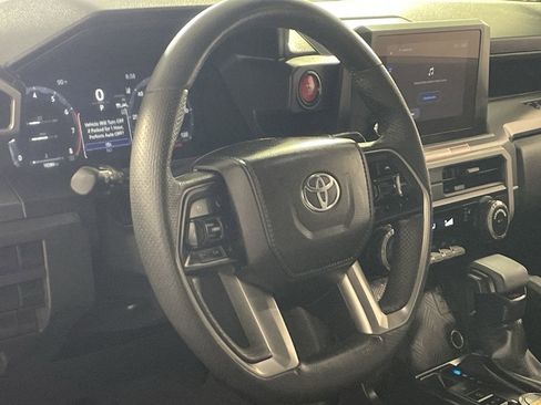 Used 2025 Toyota Tacoma TRD Off-Road image 14