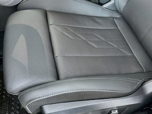 New 2026 BMW X3 xDrive30i w/ Convenience Package AWD/4WD image 18
