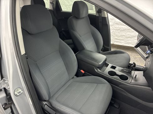 Used 2017 Kia Sorento AWD w/ LX Convenience Package image 14