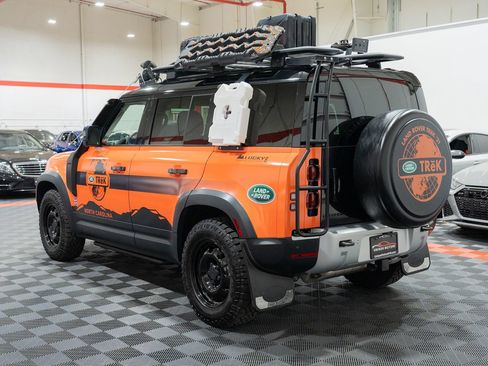 Used 2022 Land Rover Defender 110 S AWD/4WD image 4