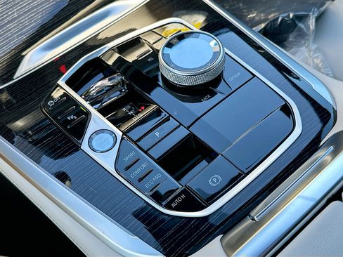 New 2026 BMW X5 sDrive40i w/ Executive Package image 14