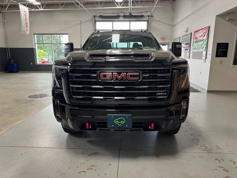 Certified 2024 GMC Sierra 2500 AT4 w/ AT4 Preferred Package AWD/4WD image 2