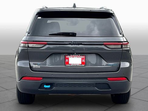 Used 2022 Jeep Grand Cherokee Trailhawk AWD/4WD image 9