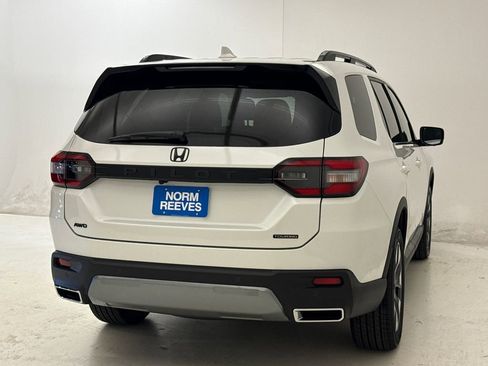 New 2026 Honda Pilot Touring image 9