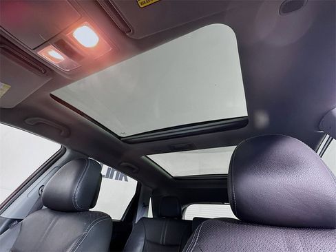 Used 2012 Kia Sorento EX w/ EX V6 Premium Pkg image 27