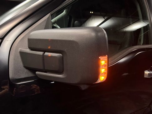 Used 2023 Ford F150 Lariat w/ Trailer Tow Package image 34