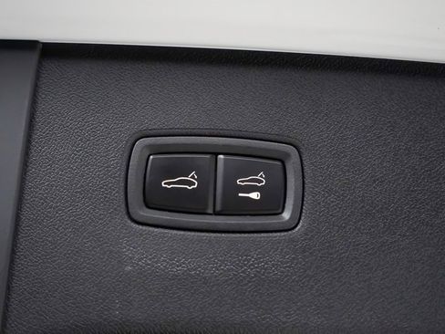 Certified 2025 Porsche Cayenne image 14