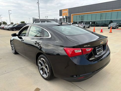 Used 2023 Chevrolet Malibu LT FWD image 3