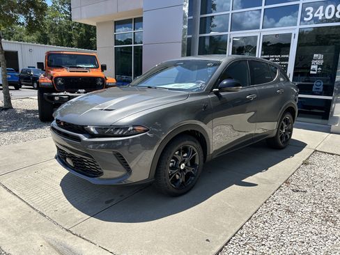 New 2025 Dodge Hornet GT w/ GT Blacktop Package image 3