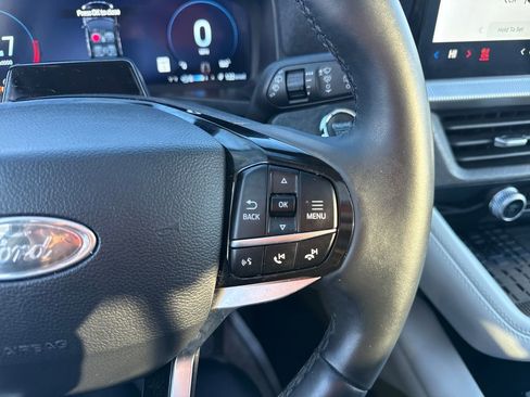 Used 2025 Ford Explorer Platinum w/ LUX Leather Package image 40